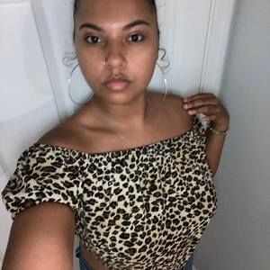 Meet your Posher, Jasmine